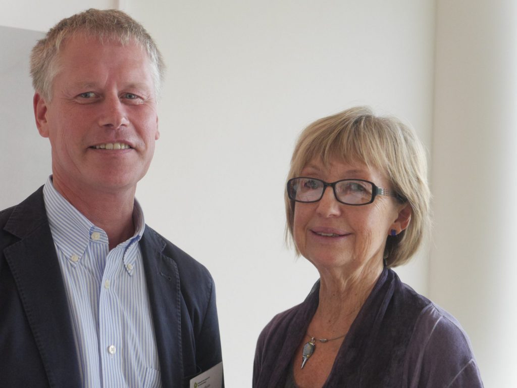 John Sundholm och Anitha Svensson pratar om käppträning