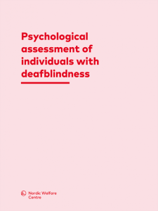 Rosa bokomslag med titeln ”Psychological assessment of individuals with deafblindness”. Foto.